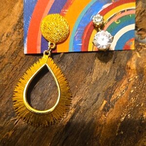 Asymmetrical Mismatched Earrings in Gold